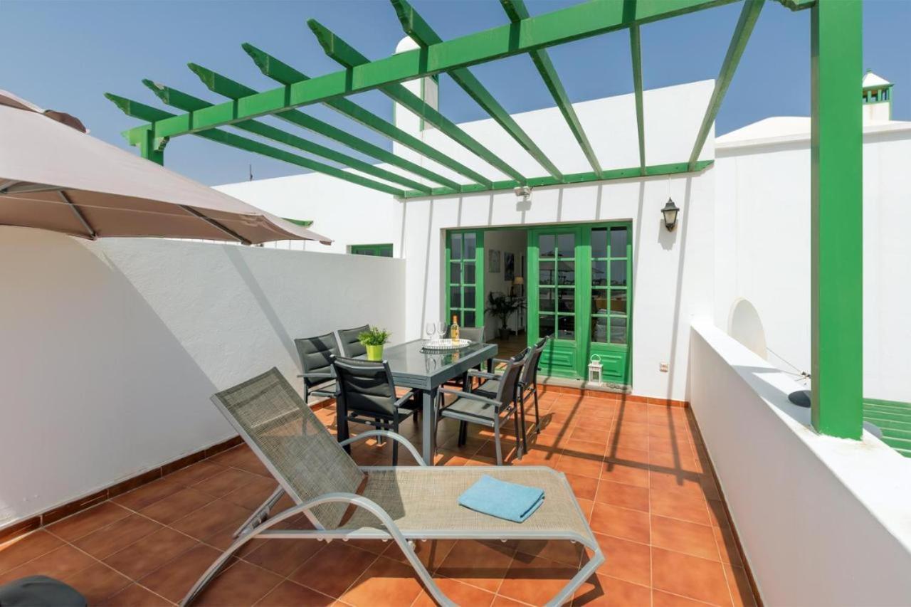 Apartamento Om Con Piscina Y Vistas Al Mar Διαμέρισμα Costa Teguise Εξωτερικό φωτογραφία
